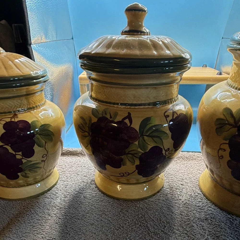 Casa Vero by Ack Tuscany Ceramic Grape Canister Set 4 Pc Lidded, MW/DS Safe. New